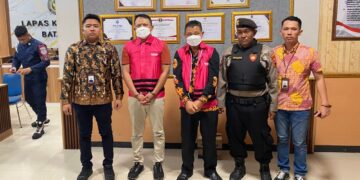 Kejari Batang menahan mantan Kepala Puskesmas Blado II dan Bendahara atas tindak pidana korupsi dana BLUD tahun 2023-2025. Foto : Dok. Kejari Batang/Lingkar