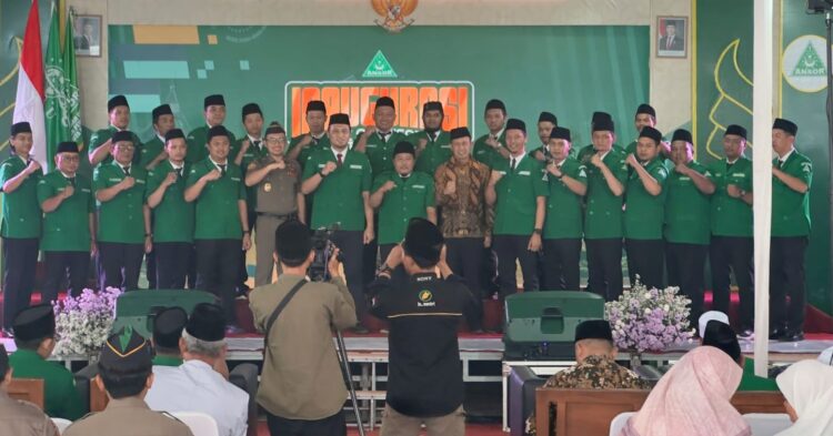 Pengurus baru Pimpinan Cabang Gerakan Pemuda (GP) Ansor Kota Salatiga usai dilantik, Minggu, 21 Juni 2026. Foto :Dok.GP Ansor Salatiga/Lingkar