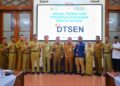 Dukung Pembangunan Tepat Sasaran, Pemkab Kudus Tingkatkan Kualitas Data Akurat 34 Serah terima dan penandatanganan berita acara Data Tunggal Sosial dan Ekonomi Nasional (DTSEN) di Pendopo Belakang Kabupaten Kudus, Senin (22/6). Foto : Nisa HS/Lingkar