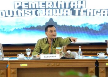 KPK Apresiasi Tata Kelola Tambang, Jadikan Pemprov Jateng Pilot Project Perizinan MBLB 28 Gubernur Jawa Tengah Ahmad Luthfi. (Dok. Humas Pemprov Jateng/Lingkarjateng.id)