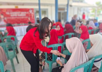 PDIP Kendal Gelar Cek Kesehatan Gratis di Boja, Ratusan Warga Antusias