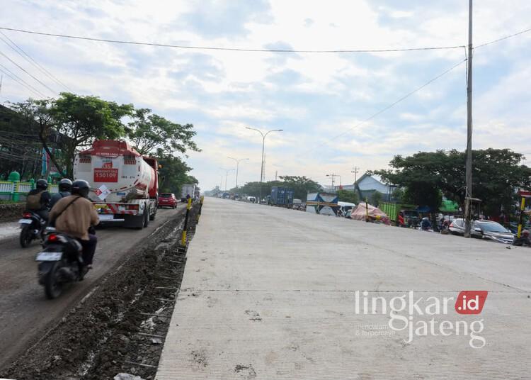 Perbaiakan jalan pantura