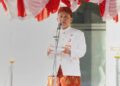 Wakil Bupati Grobogan, Sugeng Prasetyo, saat memberi amanat dalam upacara peringatan Hari Lahir Pancasila yang digelar di Halaman Sekretariat Daerah Kabupaten Grobogan, Senin, 1 Juni 2026. (Mohammad Fahtur Rohman/Lingkarjateng.id)