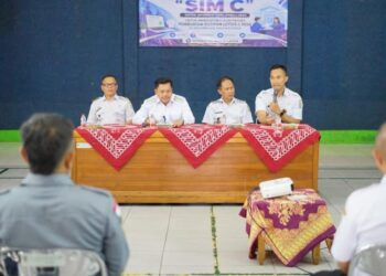 Wali Kota Salatiga Sorot Program MBG hingga Reaktivasi P4K di Kauman Kidul 26 Wali Kota Salatiga Robby Hernawan berdialog dengan warga di Kantor Kelurahan Kauman Kidul, Rabu, 3 Juni 2026. (Dok.Prokompim Setda Salatiga/Lingkarjateng.id)