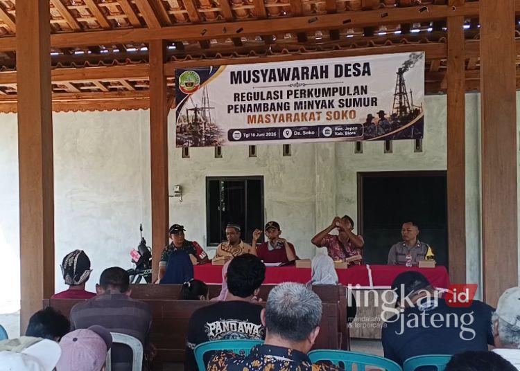 Bagi Hasil Sumur Minyak Rakyat Soko Blora Diatur, Investor Kebagian 50 Persen 25 Musyawarah Desa (Musdes) Soko Kecamatan Jepon, Blora membahas pembagian hasil sumur minyak yang ada di desa setempat, Selasa, 16 Juni 2026. (Eko Wicaksono/Lingkarjateng.id)