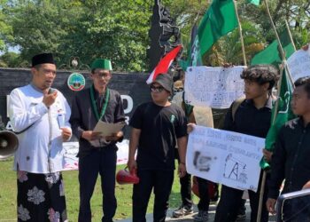 Mahasiswa Sampaikan 5 Tuntutan, Sekretaris DPRD Blora Siap Teruskan ke Pimpinan