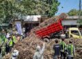 Potret Aksi Tumpah Tebu di depan PT GMM, Kecamatan Todanan, Blora, Senin, 1 Juni 2026. (Eko Wicaksono/Lingkarjateng.id)