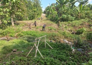 Pengukuran bakal lokasi jembatan garuda yang menghubungkan Dukuh Gumuk Rejo dan Dukuh Sendang Rejo,Desa Keyongan, Kecamatan Nogosari, Kabupaten Boyolali. (Dok. Pribadi/Lingkarjateng.id)