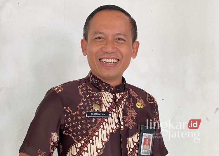 Disdagkop UKM Kendal Sediakan TUU, Warga Bisa Cek Ulang Berat Belanjaan di Pasar 25 Kepala Disdagkop UKM Kabupaten Kendal, Toni Ari Wibowo. (Dok. Pribadi/Lingkarjateng.id)