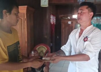 Jumat Berbagi, Yakusa Pati Beri Santunan Bocah Korban Luka Bakar Tradisi Ogoh-Ogoh di Jaken