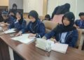 Sejumlah Sekolah Masih Kekurangan Siswa di SPMB 2026, Ini Solusi Disdik Salatiga 34 Ilustrasi: Kegiatan pembelajaran di SMP Arunika Salatiga. (Dok.Humas SMP Arunika Salatiga/Lingkarjateng.id)