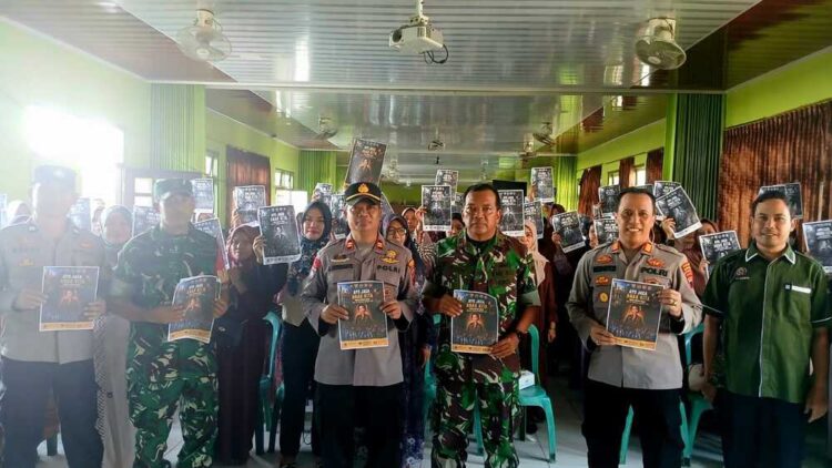 Sinergitas TNI-Polri bersama unsur pendidikan dan masyarakat terus diperkuat dalam upaya melindungi generasi muda. Foto : Elza/Lingkar