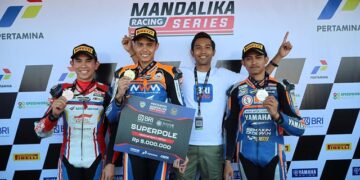 Irfan Ardiansyah, pebalap asal Ungaran Timur, Kabupaten Semarang sukses torehkan dominasi Kelas Nasional Sport 250 Seri Ketiga Mandalika Racing Series (MRS) 2026 di Sirkuit Internasional Pertamina Mandalika, NTB. Foto: Dok.pribadi/Lingkar