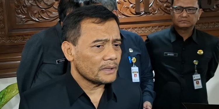 Banyak Jalan Rusak Belum Beres Gubernur Jateng Jangan Tunggu No Viral No Justice