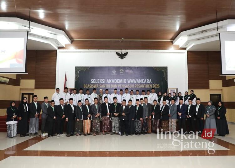 942 Pendaftar Berebut Beasiswa Santri, Wagub Jateng Pastikan Seleksi Transparan 26 Beasiswa santri 2