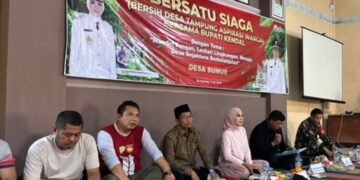 Bupati Kendal, Dyah Kartika Permanasari, menghadiri program Bersatu Siaga di Balai Desa Sumur, Kecamatan Brangsong, Jumat, 3 Juli 2026. (Elza Nur Fauziah/Lingkarjateng.id)