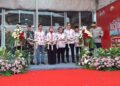 Dibuka Bupati Tika, Kendal Open Fair 2026 Hadirkan Bazar UMKM hingga Bursa Kerja 31 Bupati Kendal, Dyah Kartika Permanasari, membuka Kendal Open Fair secara simbolis di Stadion Utama Kebondalem, Selasa, 21 Juli 2026. (Unggul Priambodo/Lingkarjatenh.id)