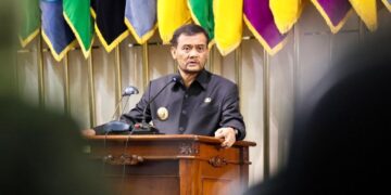 Gubernur Jawa Tengah, Ahmad Luthfi, dalam rapat paripurna DPRD Jateng di Gedung Berlian Semarang pada Rabu, 8 Juli 2026. (dok for Lingkarjateng.id)