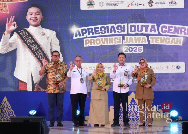 DPRD Jateng Dorong Duta GenRe Jadi Pelopor Edukasi Remaja dan Agen Pembangunan 25 Wakil Ketua DPRD Jawa Tengah, Mohammad Saleh (kiri), menghadiri Puncak Apresiasi Duta Generasi Berencana (Adugenjat) di Gedung BPSDM Jawa Tengah pada Senin, 27 Juli 2026. (dok for Lingkarjateng.id)