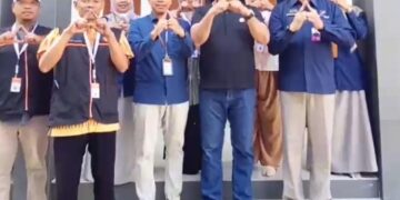 Ketua DPRD Kabupaten Pati, Ali Badrudin (kedua kanan), menerima kedatangan petugas Sensus Ekonomi 2026 baru-baru ini. (dok for Lingkarjateng.id)