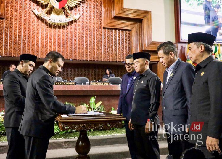 Gub Jateng1