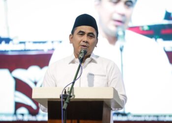 Wakil Gubernur Jawa Tengah, Taj Yasin Maimoen menyampaikan sambutan di acara Manaqib Qubra di Cilacap, Sabtu, 4 Juli 2026. (Dok. Pemprov Jateng/Lingkarjateng.id)