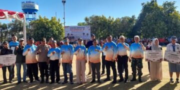 Jajaran Pemerintah Kabupaten Kendal memperingati Hari Koperasi ke-79 di Alun-Alun Kendal pada Sabtu, 25 Juli 2026. (Anik Kustiani/Lingkarjateng.id)