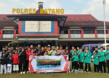 Tim Karate Bhayangkara Polres Batang Sabet Juara Umum 2 di Piala Walikota Pekalongan. Foto :Dok.Polres Batang