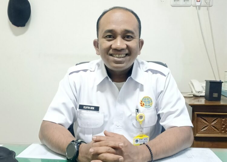 Kepala Subbagian Tata Usaha Kantor Pertanahan Kabupaten Blora : Elvyn Bina Eka Kusuma. Foto : Eko Wicaksono/Lingkar