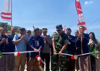 Jembatan Garuda Mudahkan Konektivitas Masyarakat, Petani Tebu di Kudus Menjadi Terbantu 25 Peresmian Jembatan Garuda di Dukuh Kedungmojo, Desa Tanjungrejo, Kecamatan Jekulo, Kabupaten Kudus, Kamis (23/7). Foto : Nisa Hafizhotus Syarifa/Lingkar
