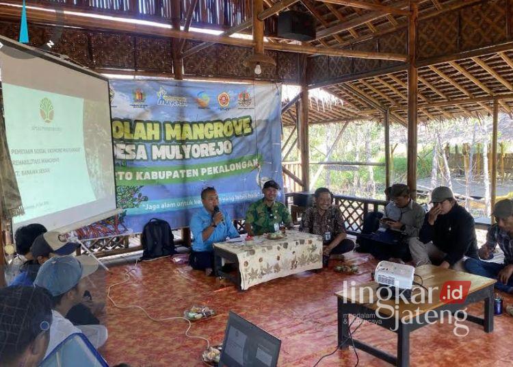 KTH Banawa Sekar dan BPDAS Petakan Potensi Ekowisata Mangrove di Pekalongan 25 BPDAS Pemali Jratun bersama KTH Banawa Sekar menggelar kegiatan pemetaan sosial ekonomi masyarakat di Sekretariat KTH Banawa Sekar, Ekowisata Mangrove Mulyoasri, Desa Mulyorejo, Kecamatan Tirto, Kabupaten Pekalongan, Kamis, 16 Juli 2026. (dok for Lingkarjateng.id)