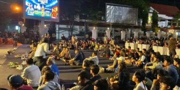 Suasana nonton bareng Piala Dunia Spanyol Vs Argentina di Alun-Alun Simpang Lima Kabupaten Pati pada Senin, 20 Juli 2026. (dok for Lingkarjateng.id)