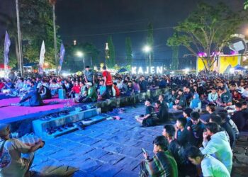 Suasana nobar piala dunia di Boulevard Alun-Alun Kajen, Kabupaten Pekalongan pada Selasa, 7 Juli 2026. (Fahri Akbar/Lingkarjateng.id)