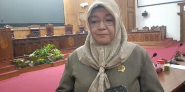 Ketua Fraksi Golkar DPRD Kabupaten Pati, Endah Sri Wahyuningati. (dok for Lingkarjateng.id)