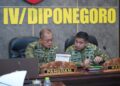 Pangdam IV/Diponegoro Mayjen TNI Achiruddin mengikuti rapat evaluasi percepatan pembangunan KDKMP melalui konferensi video bersama Wapang TNI Jenderal TNI Tandyo Budi R. di Makodam IV/Diponegoro, Selasa, 14 Juli 2026. (Humas Kodam IV/Diponegoro/Lingkarjateng.id)