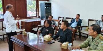 Kegiatan pembinaan pelaku usaha tambang di Ruang R.M.P. Sosrokartono Setda Jepara, Rabu, 22 Juli 2026. (Tomi Budianto/Lingkarjateng.id)