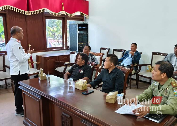 Kegiatan pembinaan pelaku usaha tambang di Ruang R.M.P. Sosrokartono Setda Jepara, Rabu, 22 Juli 2026. (Tomi Budianto/Lingkarjateng.id)