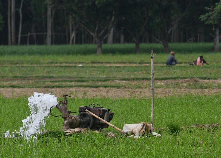 Pemkab Batang Siagakan Pompa Air di 50 Desa Rawan Kekeringan 25 ILUSTRASI: pompa air di lahan pertanian. (Canva)