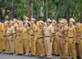 Pemkab Grobogan Siapkan Penataan ASN Berbasis Kompetensi 31 Jajaran aparatur sipil negara (ASN) Pemerintah Kabupaten Grobogan mengikuti apel di halaman Sekretariat Daerah (Setda) setempat pada Senin, 6 Juli 2026. (dok for Lingkarjateng.id)