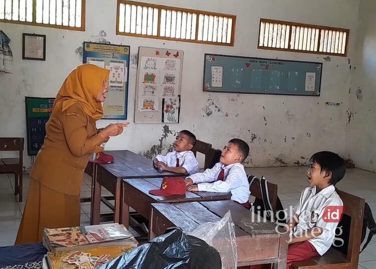 Suasana MPLS hari kedua di SDN Bintoro 16 Kabupaten Demak, Selasa, 14 Juli 2026. (M. Burhanuddin Aslam/Lingkarjateng.id)