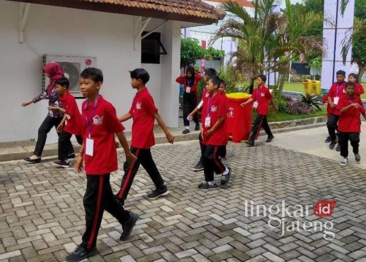 DPRD Pati Soroti Kuota Sekolah Rakyat Jenjang SD, Dorong Sosialisasi ke Desa 25 Sejumlah pelajar Rakyat di Kabupaten Pati. (Lingkarjateng.id)