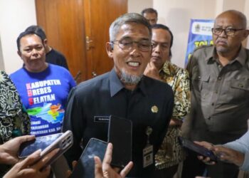 Anom Widiyantoro Ditetapkan Tersangka, Pemprov Jateng Tunjuk Nurkholes Jadi Plt Bupati Pemalang 29 Sekda Jawa Tengah, Sumarno, memberi keterangan kepada awak media di Kantor DPRD Jateng, Kecamatan Semarang Selatan, Kota Semarang, Kamis, 30 Juli 2026. (Humas Pemprov Jateng/Lingkarjateng.id)
