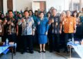 Wali Kota Salatiga Robby Hernawan (kedua kiri) dalam acara peluncuran sekolah lansia Si Daya di rumah dinas wali kota, Kamis, 16 Juli 2026. (Dok Promkompim Setda Salatiga/Lingkarjateng.id)