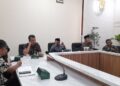 Konferensi pers peluncuran logo dan rangkaian agenda peringatan Hari Jadi ke-421 Kabupaten Kendal di Ruang Ngesti Widhi Setda Kendal, Kamis, 16 Juli 2026. (Anik Kustiani/Lingkarjateng.id)