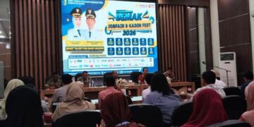 Suasana Rapat Koordinasi Persiapan Job Fair di Gedung Grhadika Bina Praja Kabupaten Demak pada Jumat, 24 Juli 2026. (Burhanuddin Aslam/Lingkarjateng.id)