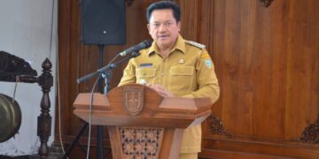 Wali Kota Salatiga, Robby Hernawan, membuka sosialisasi jasa konstruksi Pemkot Salatiga di Ruang Kaloka Kantor Setda Salatiga, Selasa, 7 Juli 2026. (Prokompim Setda Salatiga/Lingkarjateng.id)