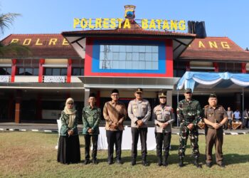 Polres Batang Resmi Jadi Polresta, Perkuat Layanan Polri hingga Jawab Tantangan Kamtibmas 25 Polres Batang Resmi Berstatus Polresta, Perkuat Layanan Polri hingga Jawab Tantangan Kamtibmas. Foto: Dok.Polresta Batang/Lingkar