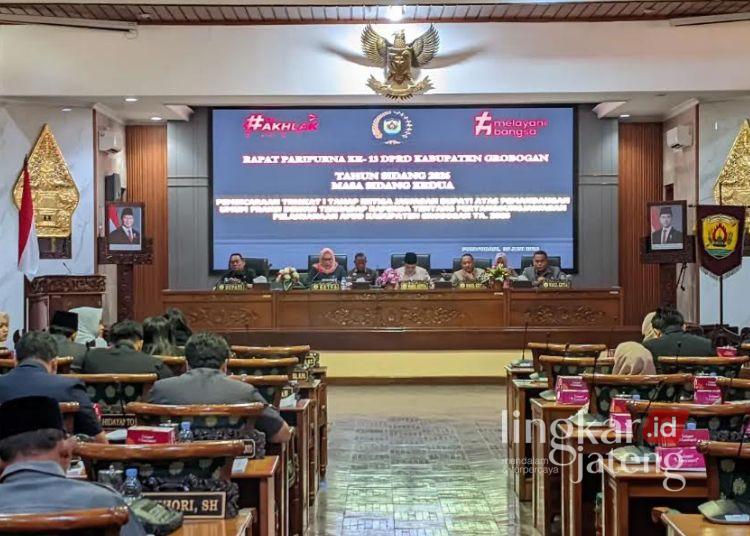 Rapat Paripurna ke-13 DPRD Kabupaten Grobogan dengan agenda Jawaban Bupati atas Pemandangan Umum Fraksi terhadap Rancangan Peraturan Daerah (Raperda) tentang Pertanggungjawaban Pelaksanaan APBD Tahun Anggaran 2025, Selasa, 30 Juni 2026. (Dok. Pribadi/Lingkarjateng.id) 