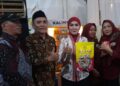 Camat Kaliwungu dan pelaku UMKM saat foto bersama dengan Bupati Kendal Dyah Kartika Permanasari saat pembukaan Kendal Open Fair 2026, Selasa 21 Juli 2026. (Anik Kustiani/Lingkarjateng.id)