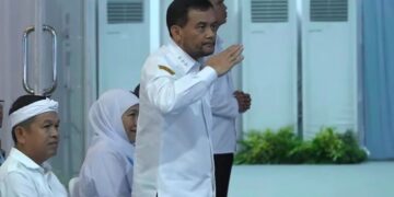 B50 Resmi Diluncurkan, Jateng Awali Penggunaan di Alat Pertanian 16 Gubernur Jawa Tengah, Ahmad Luthfi menghadiri peresmian penggunaan BBM jenis B50 di Rest Area KM 57 Tol Jakarta-Cikampek, Kabupaten Karawang, Jawa Barat, Kamis , 9 Juli 2026. (Dok. for Lingkarjateng.id)